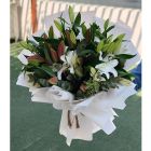 11| White lily Bouquet