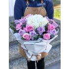 S52| Bouquet hydrangea and roses