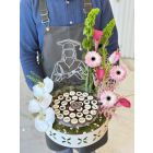 819 | Chocolate Graduation Stand