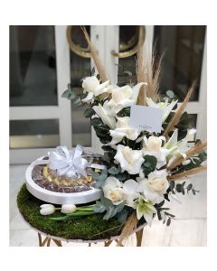11| Round Chocolate & Flowers