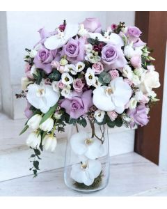 E22| Eid Vase