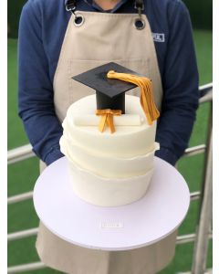 306| Graduation Cake