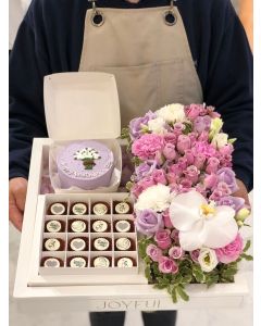 M5|Mother's Day Cake and Flowers