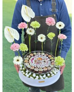 C12| Mix rahash & petit four with fresh flowers