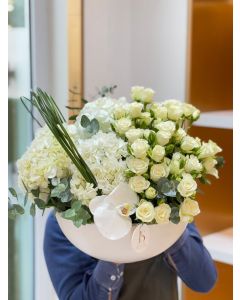 529| Flowers Vase