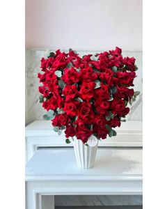 V20 | Valentines Roses Arrangement