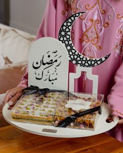 D7 | ramadan stand with sweets