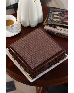 665 | Crunchy Chocolate Cake