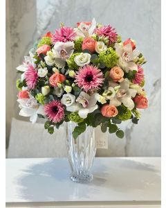 705| Flowers Vase