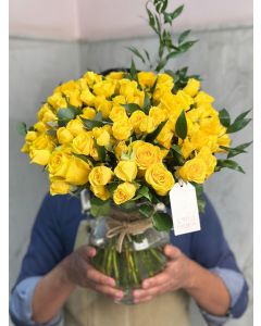 734 |  Vase Special price roses & baby roses