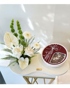 737| Tray with box and flowers