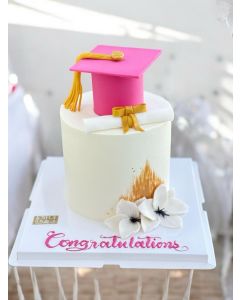 759 | Graduation Cake