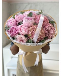 845 | Pioni bouquet