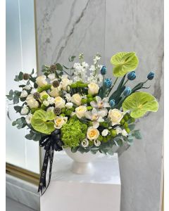 890 | Flower Vase
